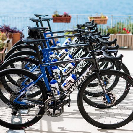 Deceuninck - Quick-Step Cycling Team
