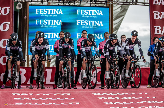 Giro d`Italia - stage 1 (BrakeThrough Media)