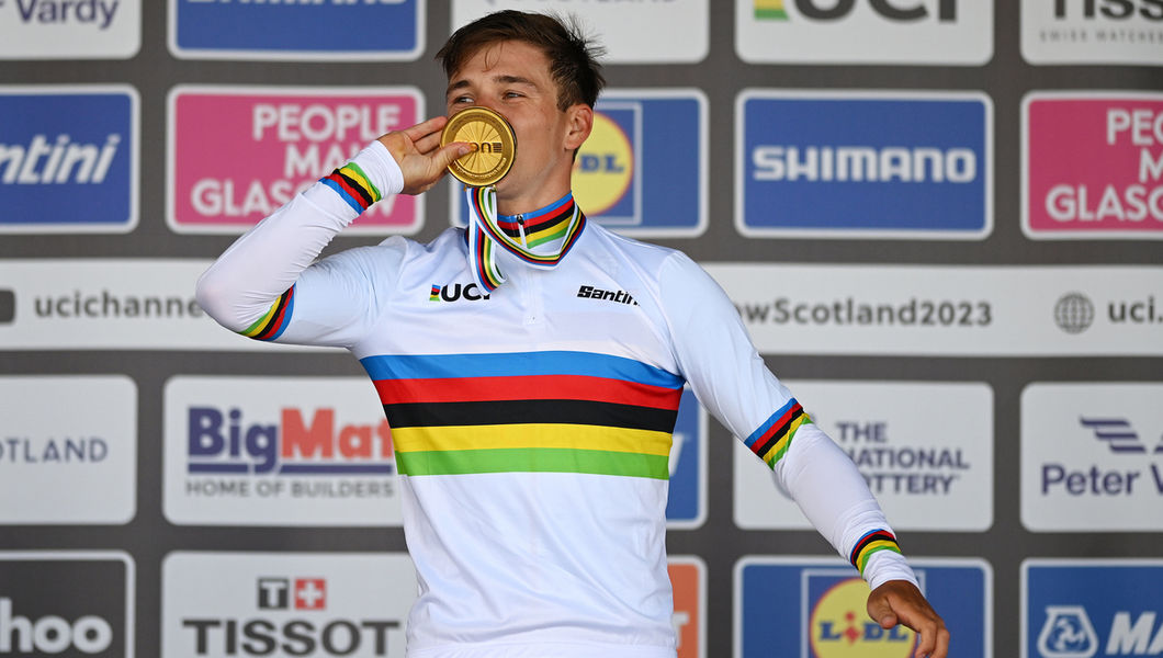 Best Moments of 2023: Remco gets another rainbow jersey
