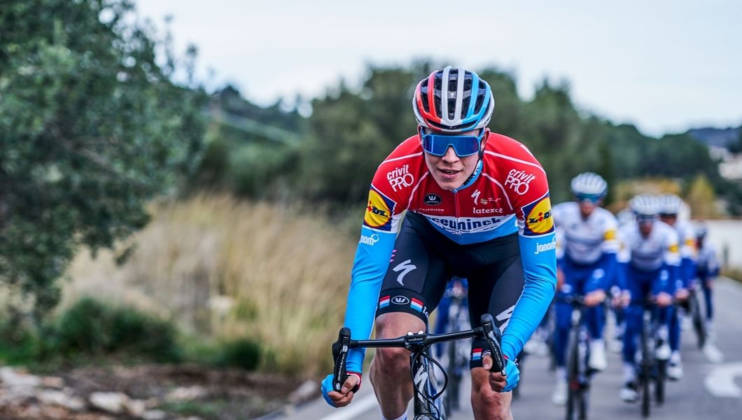 Deceuninck – Quick-Step and Oakley team up