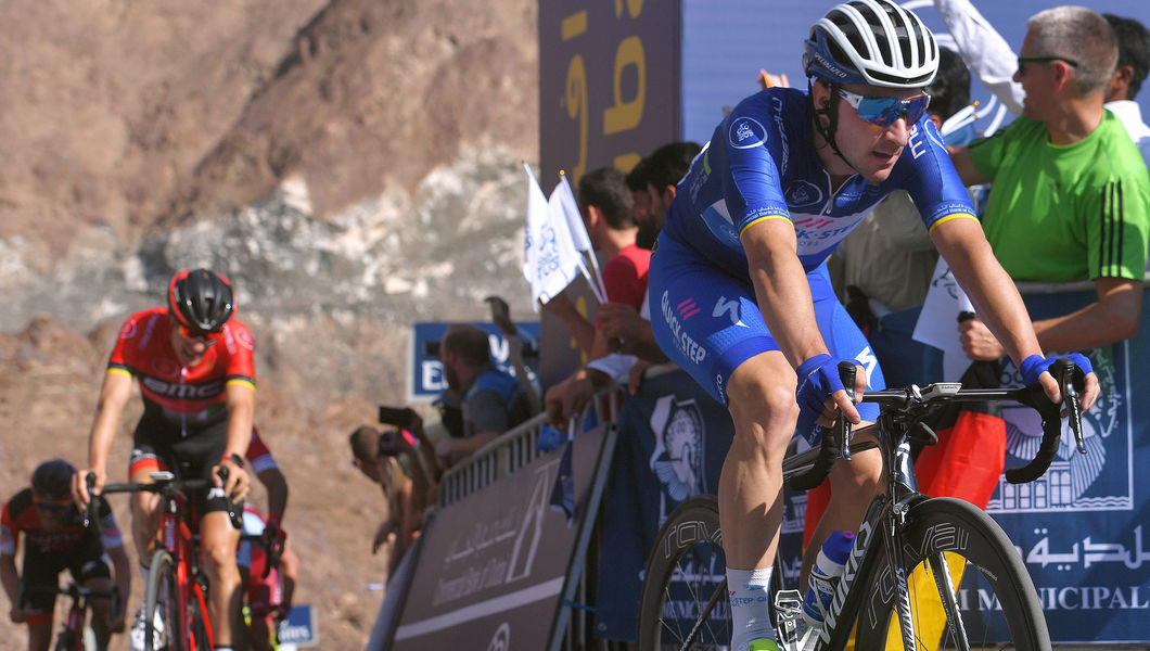 Viviani retains blue jersey in frantic uphill finish