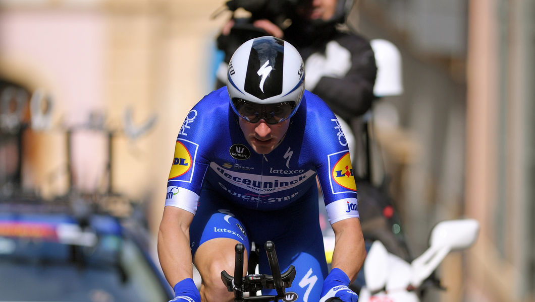 Tour de Romandie starts with fast prologue