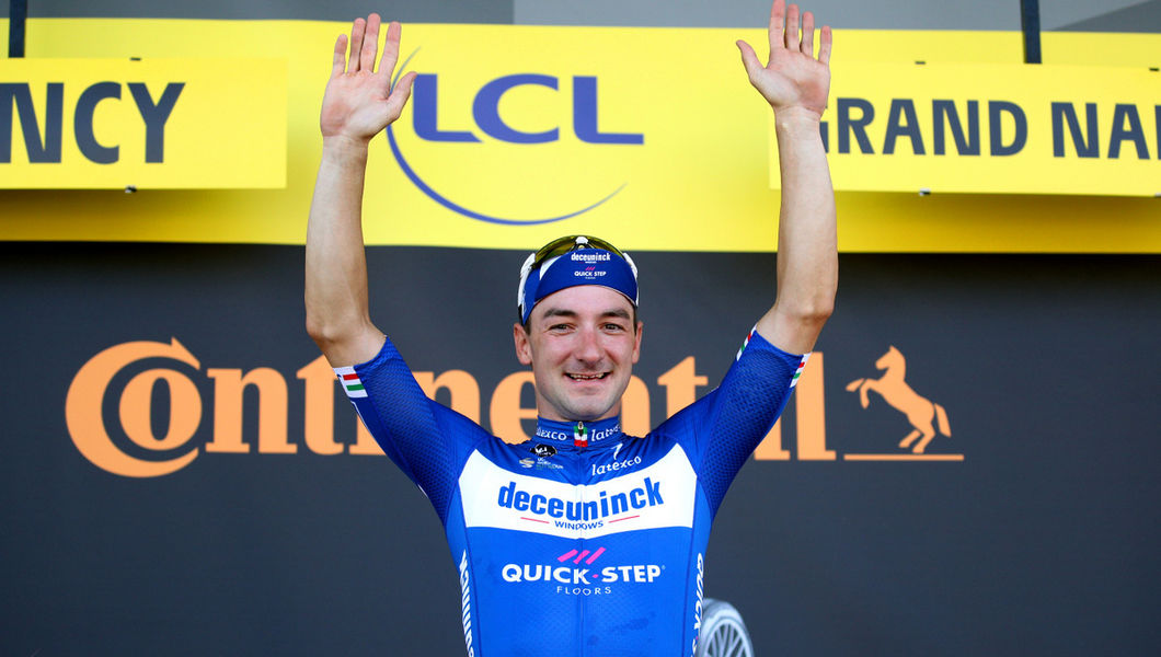 Viviani pakt eerste ritzege in Tour de France