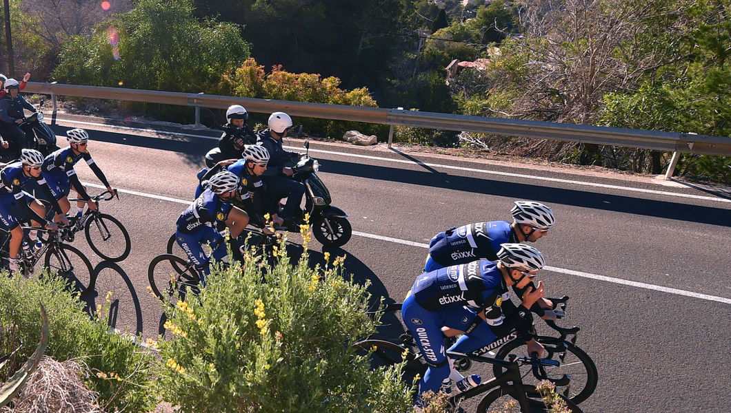 Tour Down Under: Solid teamwork on tough day