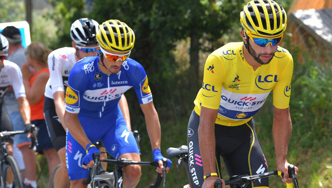 Tour de France: valpartij kost Gaviria gele trui