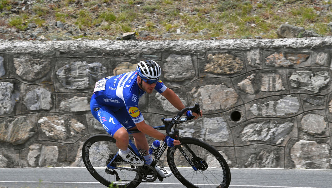 Sénéchal uit Giro d’Italia na val