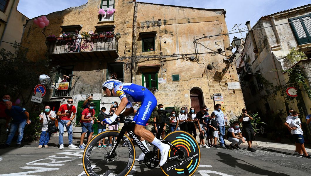 Phenomenal result for Almeida on opening Giro d’Italia stage