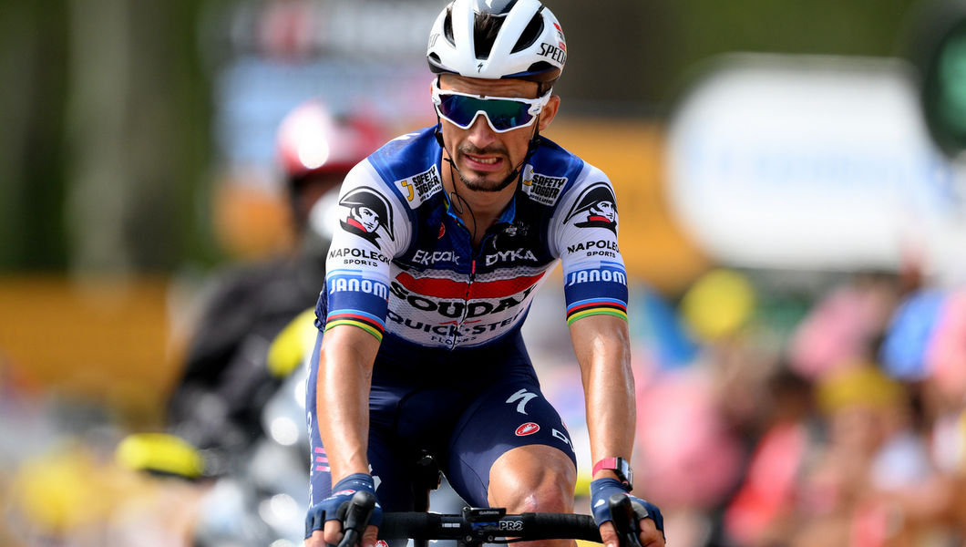 Alaphilippe in de aanval tijdens Bretagne Classic