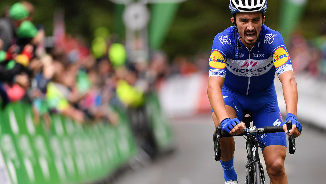 Tour of Britain: Alaphilippe pakt leiderstrui