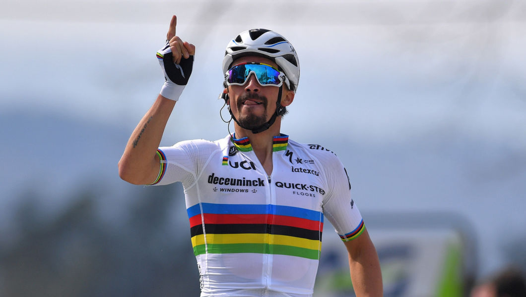 Wereldkampioen Julian Alaphilippe wint Flèche Wallonne