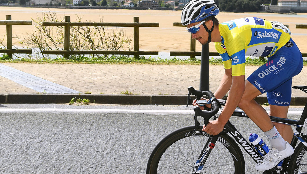 Vuelta al Pais Vasco: Alaphilippe blijft leider