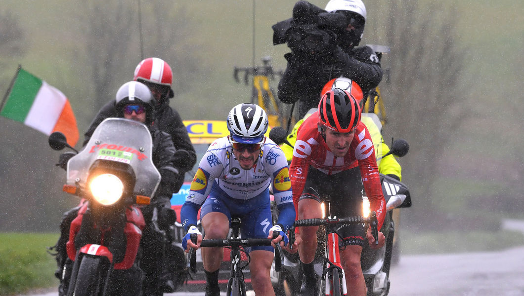 Alaphilippe lights up the fireworks on a damp and gritty Paris-Nice opening day