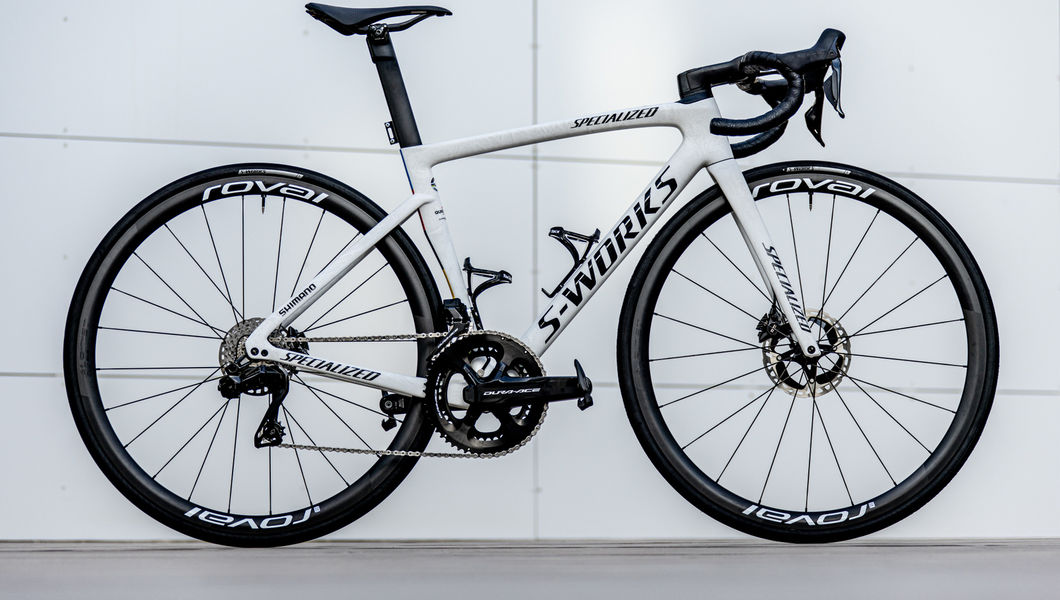 Julian Alaphilippe receives new Colorway Specialized SL7