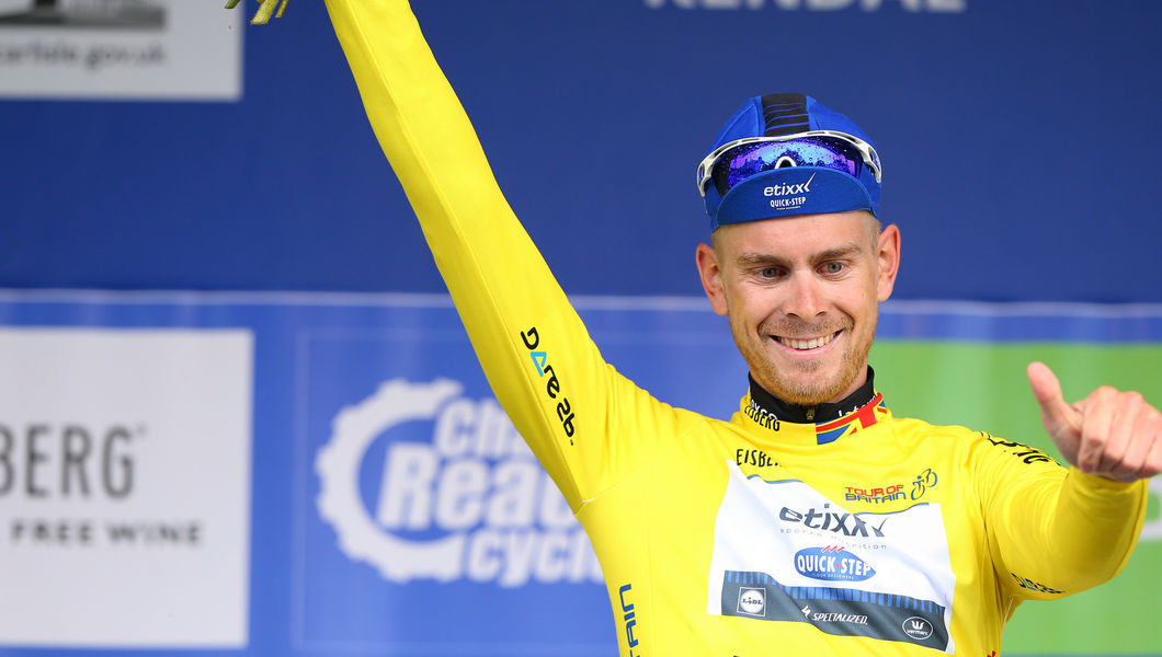 Vermote enjoys quiet day in the yellow jersey