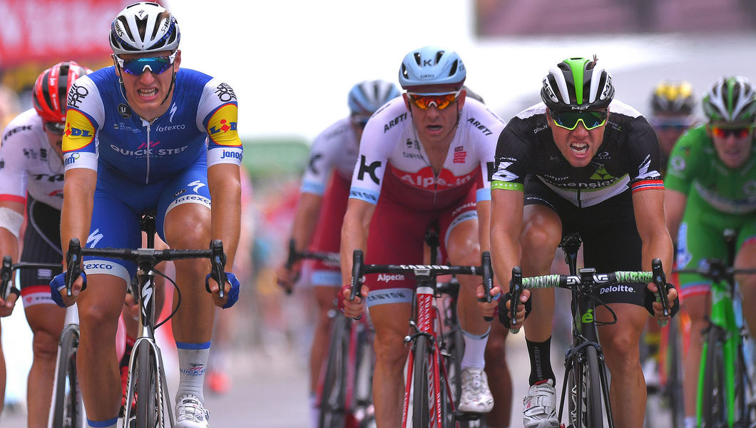 Tour de France hat-trick moves Kittel into green jersey