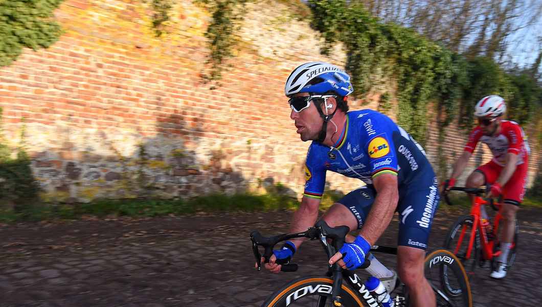 Deceuninck – Quick-Step in attack mode at Le Samyn