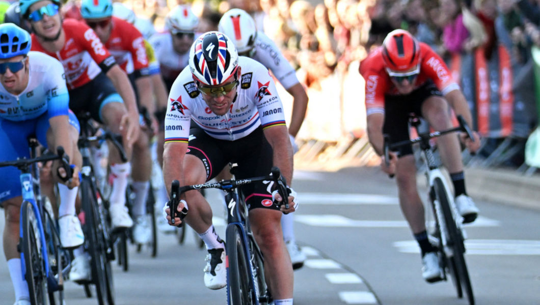 Cavendish tweede in laatste koers voor de Wolfpack