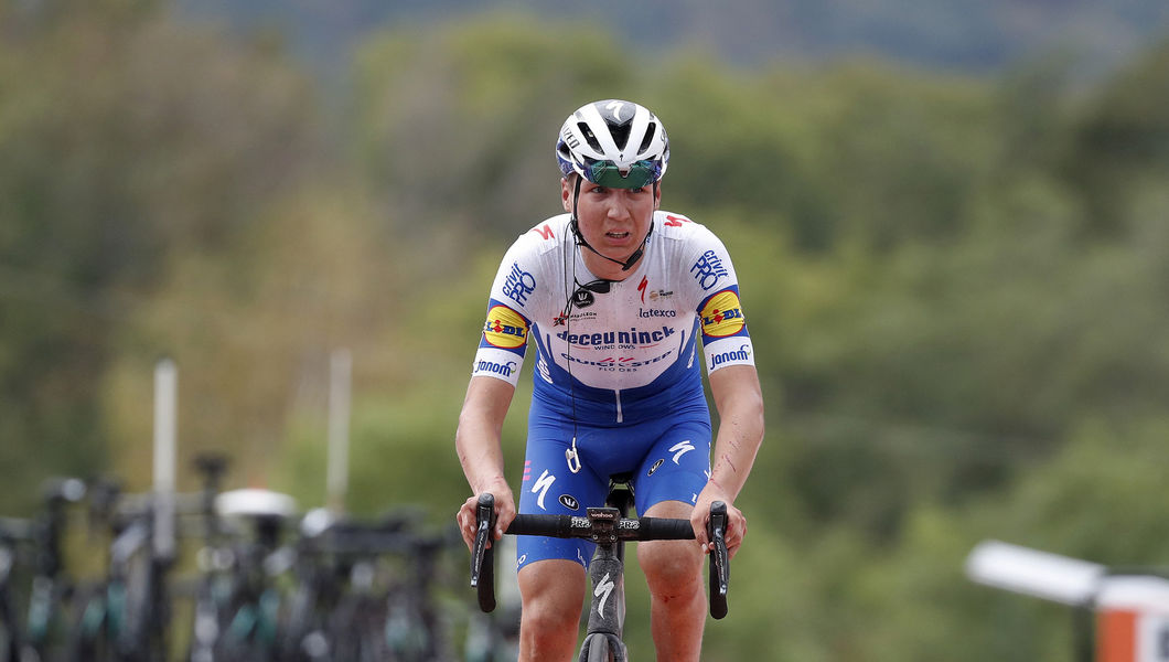 Vansevenant impresses on Flèche Wallonne debut