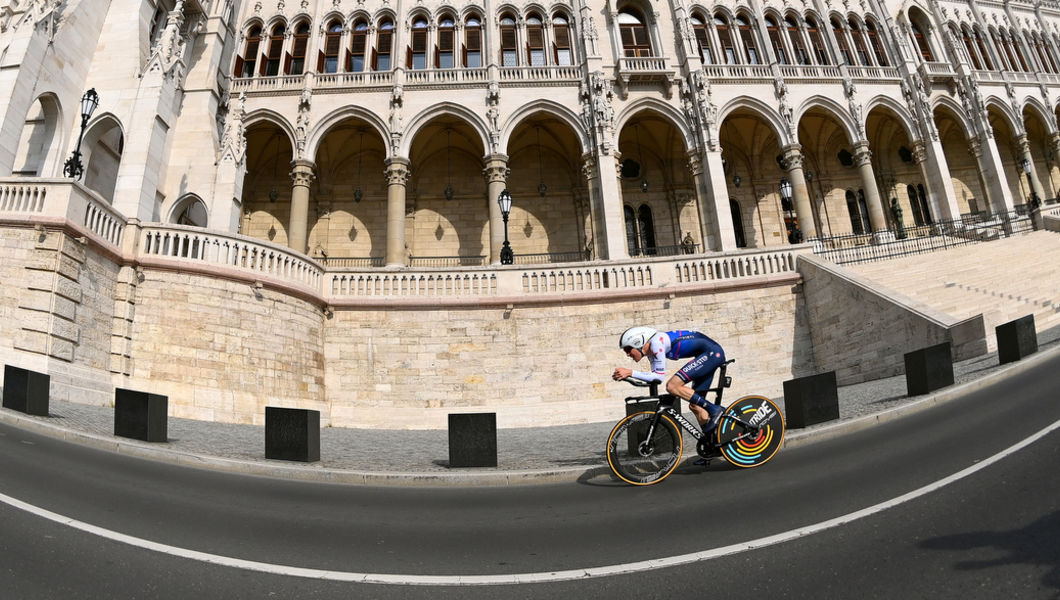 Schmid time trials to top 10 overall at Il Giro