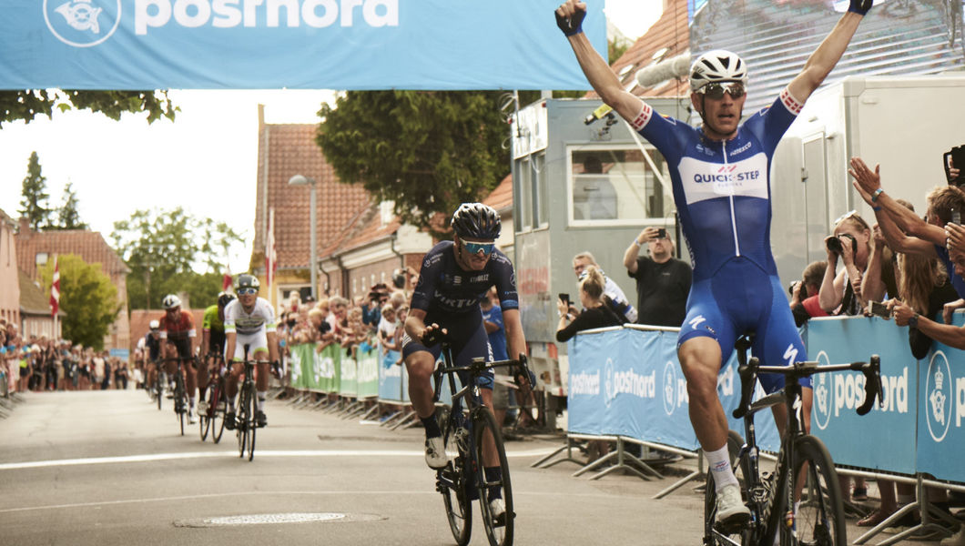 Michael Mørkøv sprints to second national title