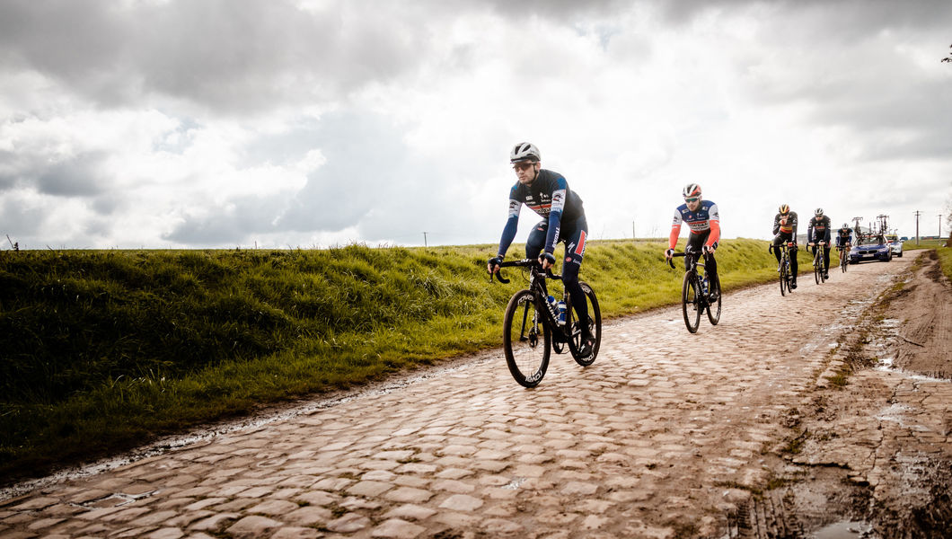 “Paris-Roubaix is over only on the track, and not before!”