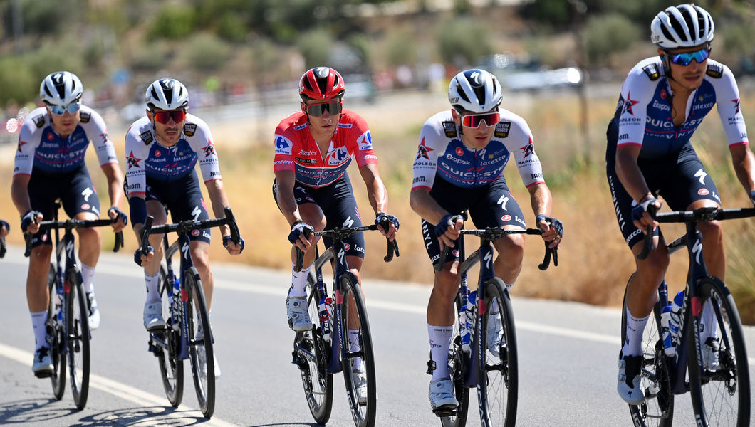 Vuelta a España: Evenepoel writes more history