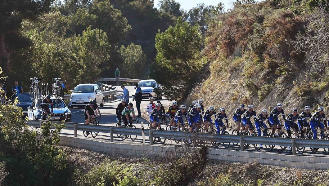 Quick-Step Floors Cycling Team klaar voor eerste stage richting 2017