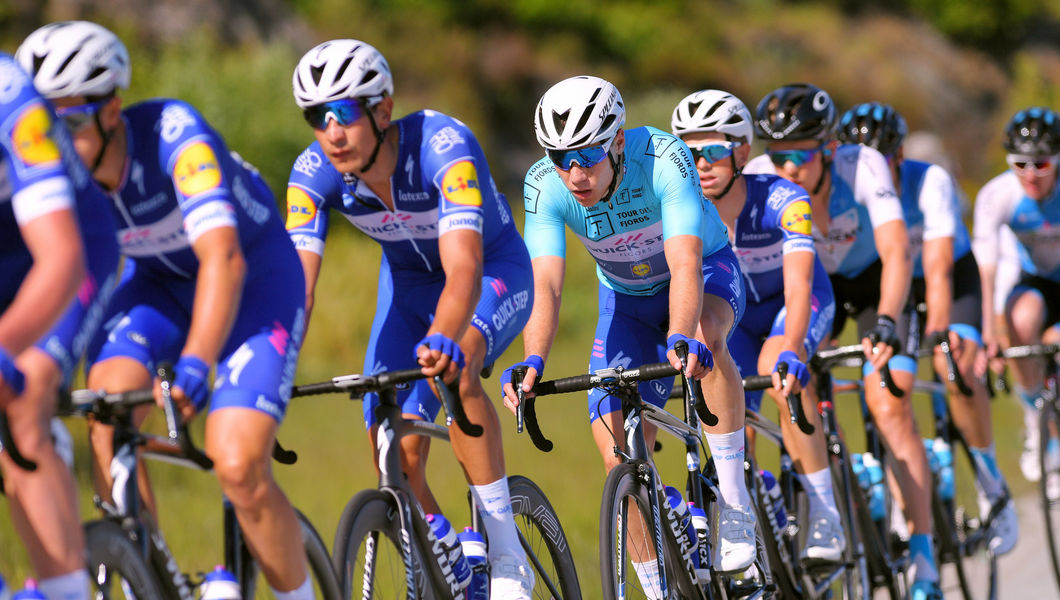 Jakobsen blijft leider in Tour des Fjords