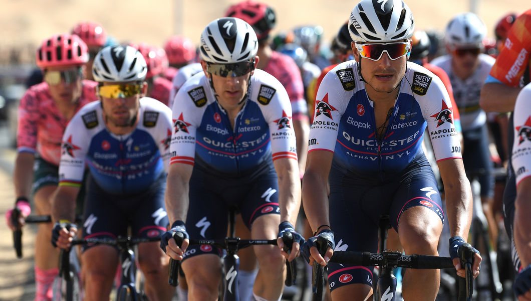 A messy sprint on the UAE Tour first day