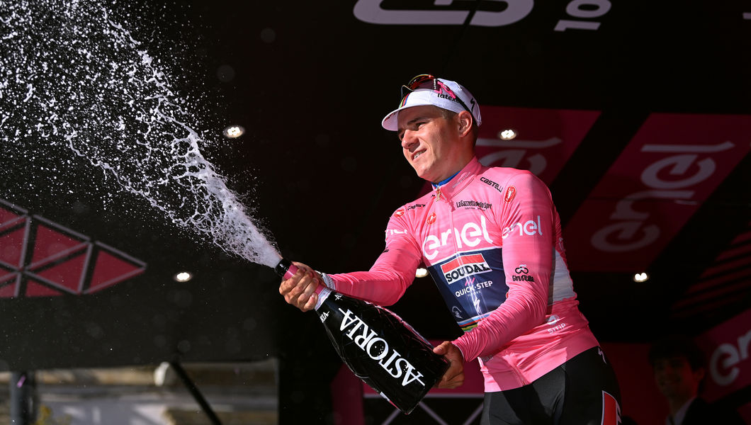 Evenepoel in pink after the opening day of the Giro