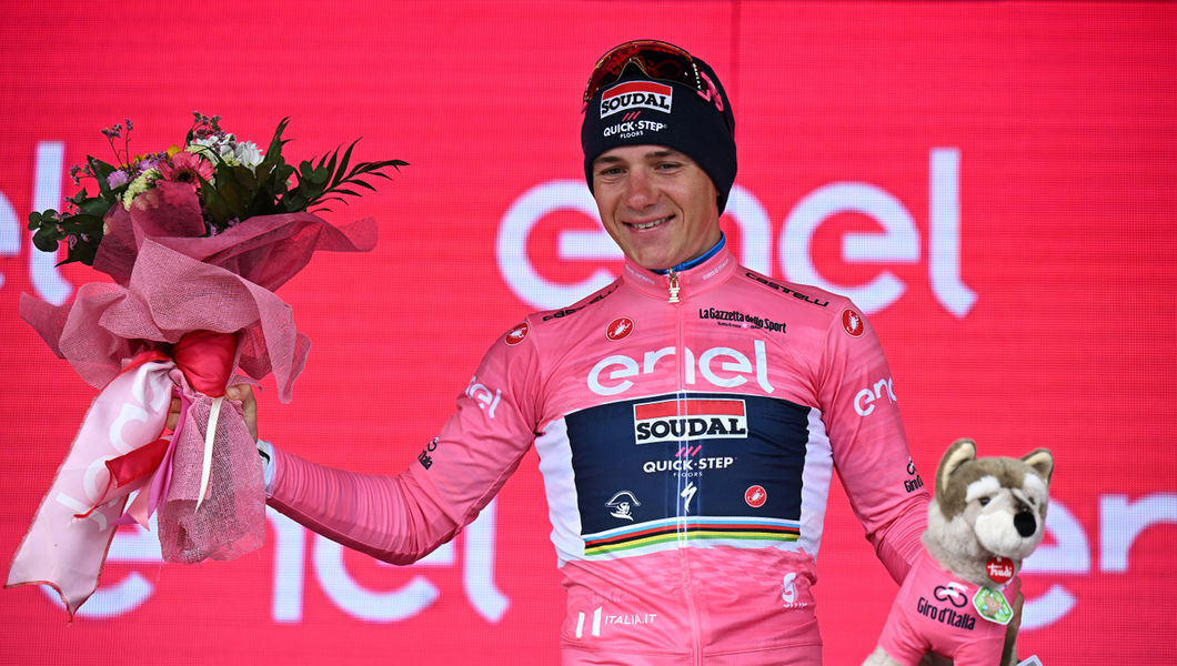 Giro d’Italia: Evenepoel back in the maglia rosa