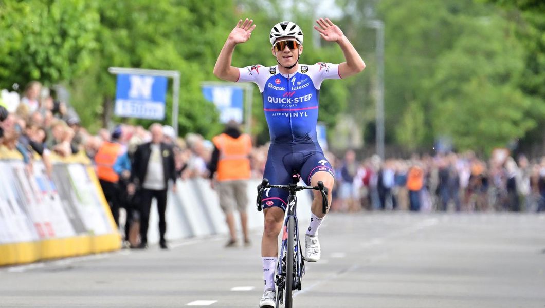 Evenepoel snelt naar zege in Gullegem Koerse