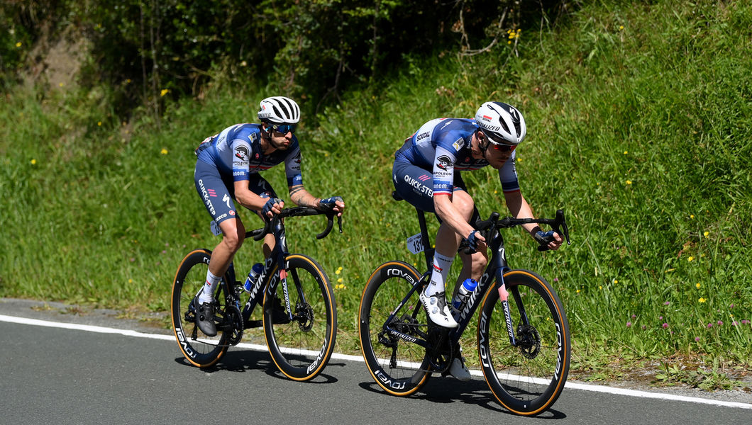 The Wolfpack lights up Itzulia Basque Country