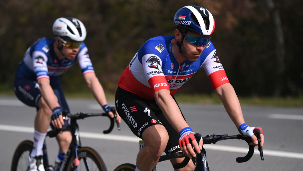 Paris-Nice: Cavagna en Sénéchal in vlucht van de dag