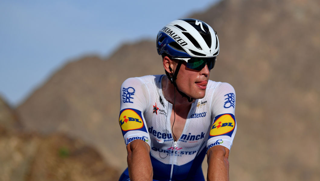 Stijn Steels kleurt derde etappe UAE Tour