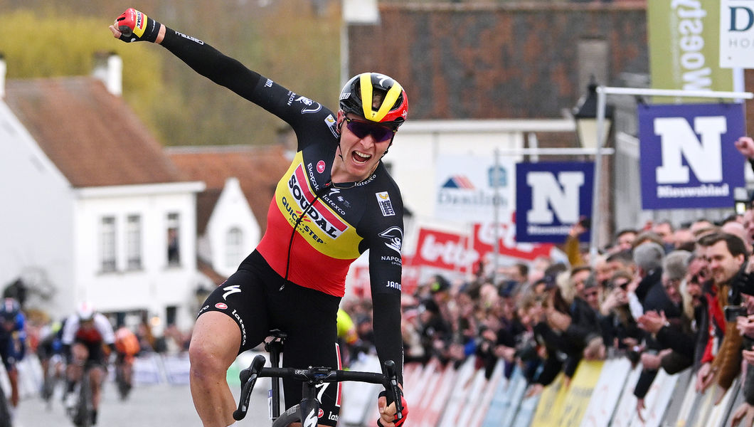 Home crowd favourite Tim Merlier wins Nokere Koerse