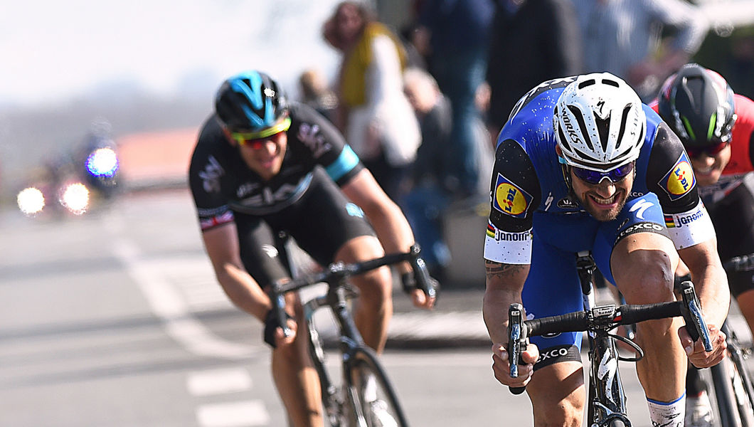 Tom Boonen grijpt net naast zege in epische Parijs-Roubaix