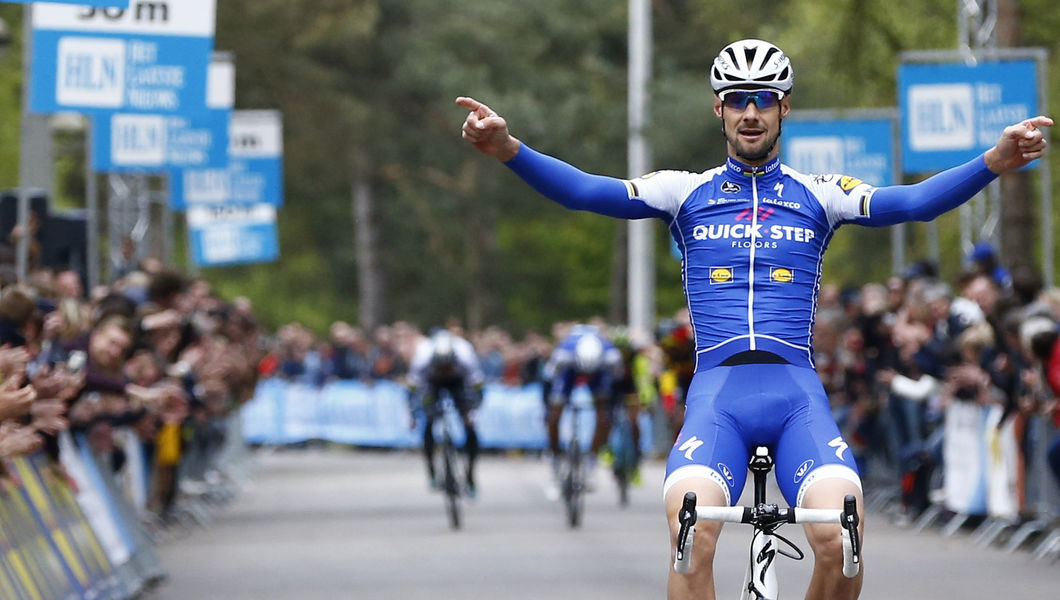 Tom Boonen wuift peloton adieu in Mol