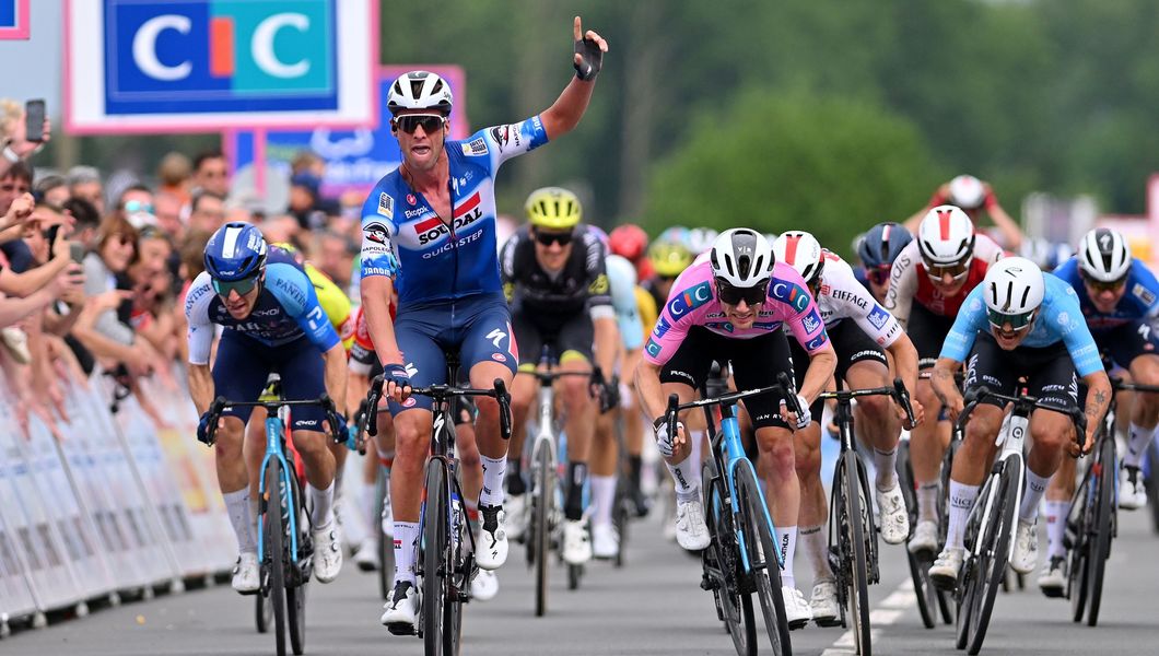 Vangheluwe powers to first pro win