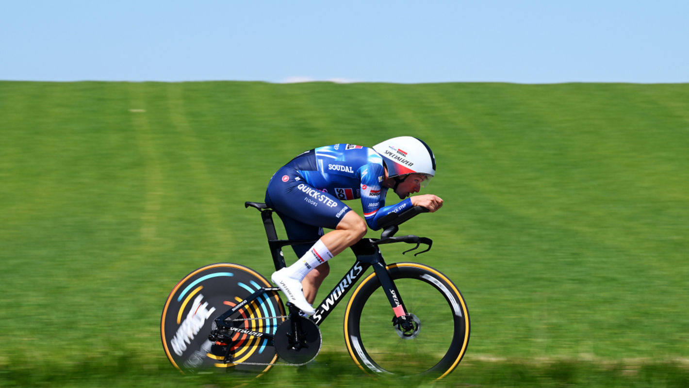 Giro d’Italia: Hayter top ten in Tirana