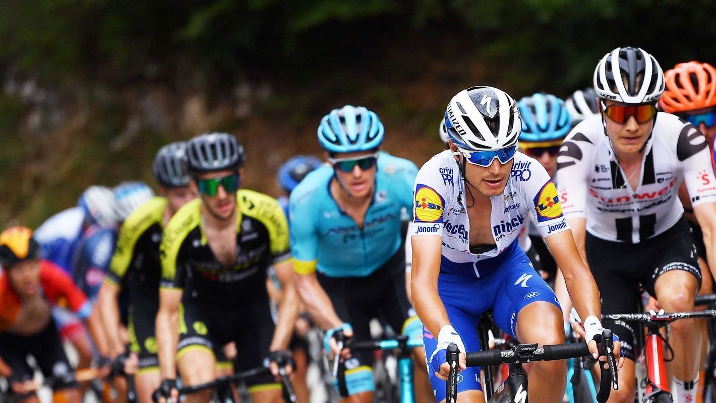 Masnada on the podium at Tirreno-Adriatico