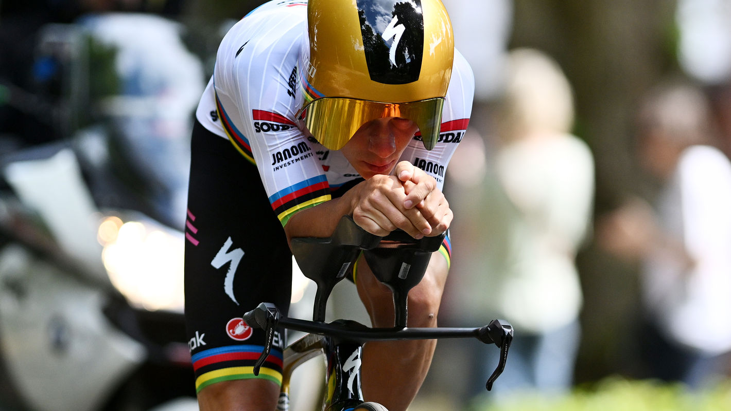 Remco Evenepoel domineert Belgisch tijdritkampioenschap