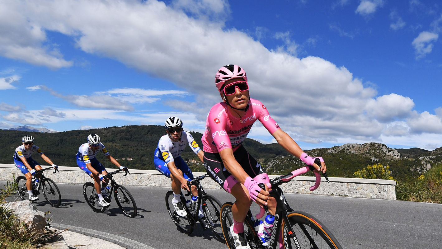Almeida defends Giro d’Italia maglia rosa in the crosswinds