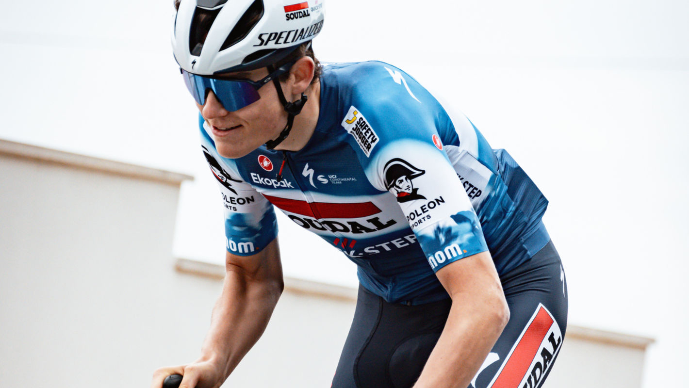 Vanden Heede soleert naar zege in Tsjechië