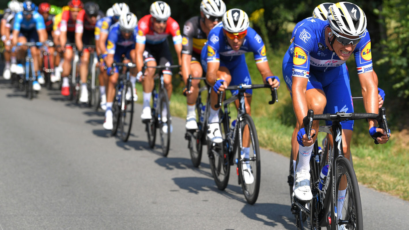 Quick-Step Floors split the race on Tour de France nervous day
