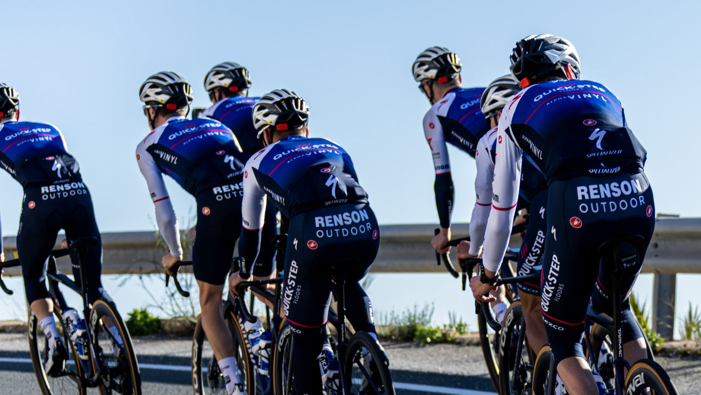 Quick-Step Alpha Vinyl trekt Jan Hirt, Tim Merlier en Casper Pedersen aan
