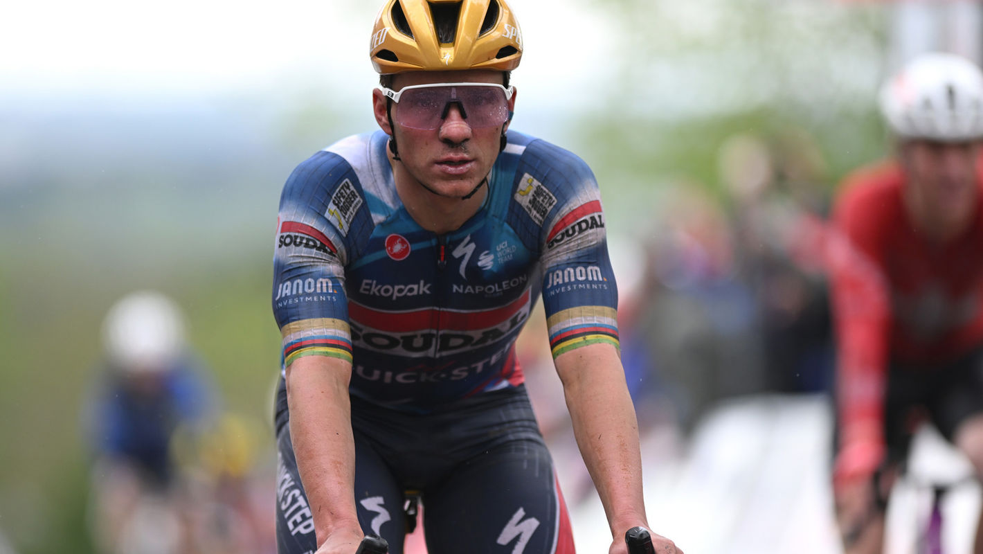 Top 10 for Evenepoel in cold and rainy Flèche Wallonne