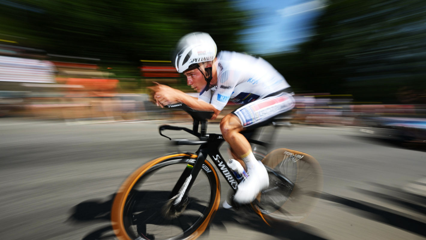 Le Tour: Remco keeps white after Peyragudes