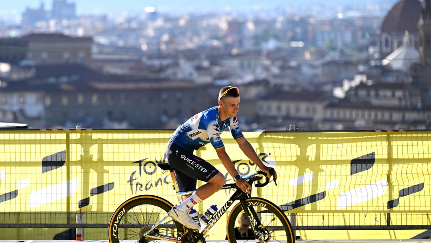 Evenepoel achtste in openingsrit Tour de France