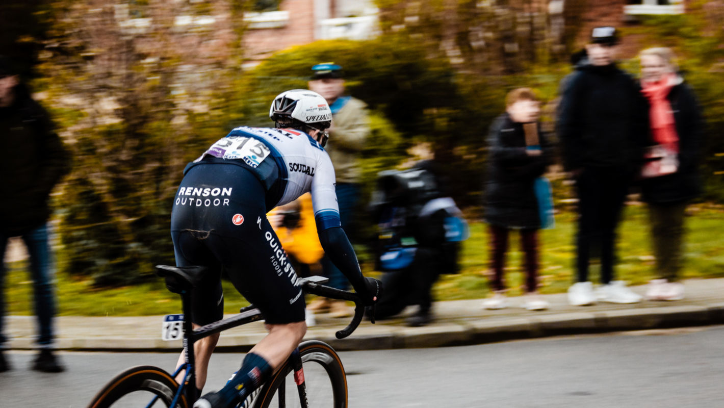 Hulsmans breaks the ice